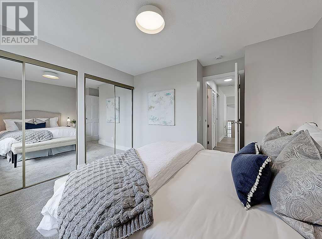 Single Family House 3 Level for Sale in  Bedfield Close NE Beddington Heights Calgary 