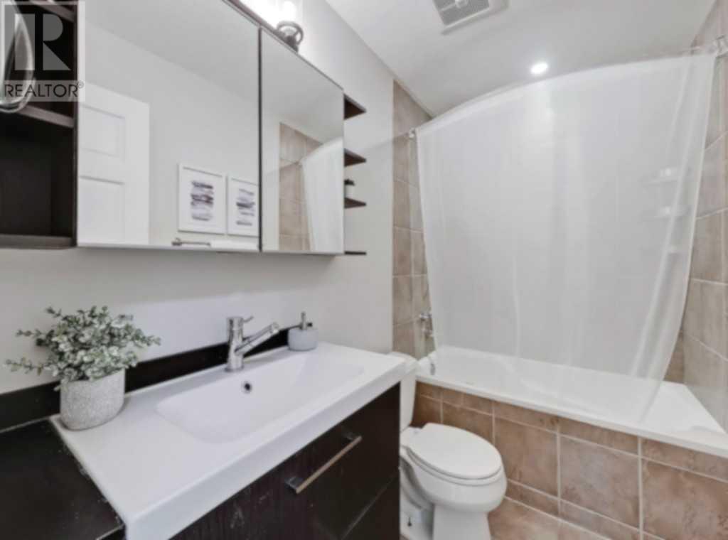 Single Family House 3 Level for Sale in  Bedfield Close NE Beddington Heights Calgary 