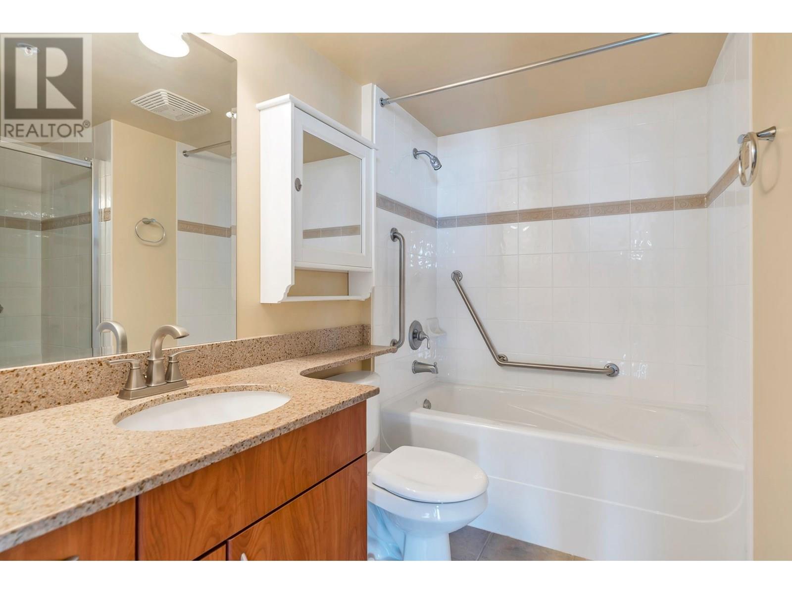 Photo 12 of 1903 615 Hamilton Street, New Westminster BC
