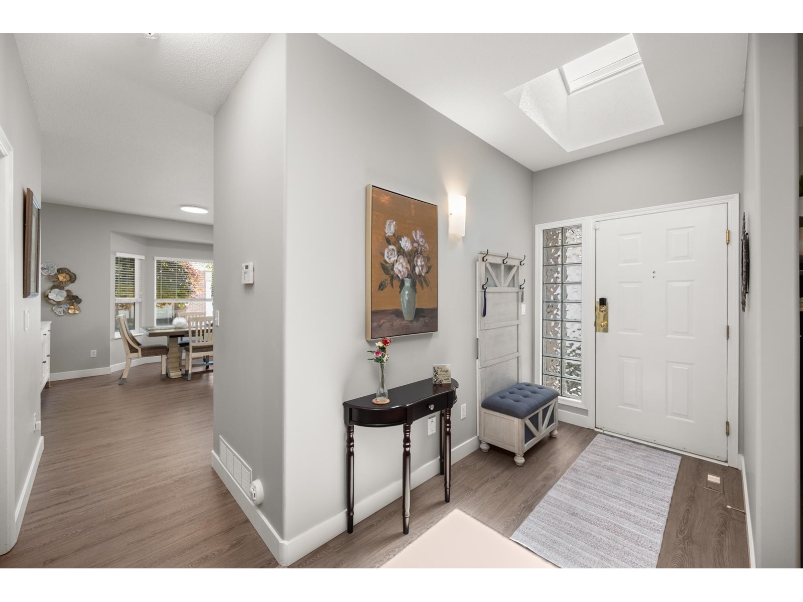 Photo 6 of 8 18939 65 Avenue, Surrey BC
