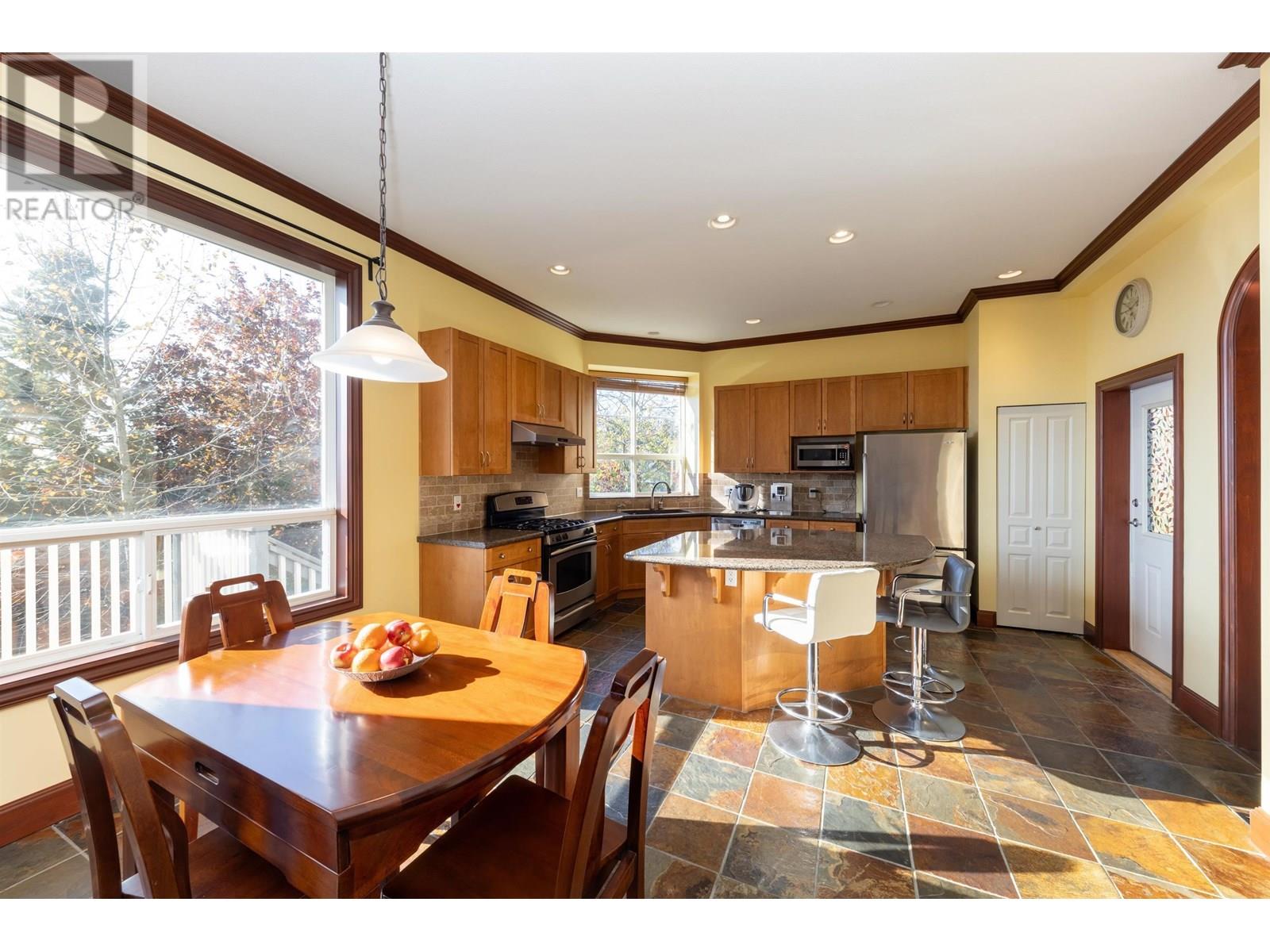Photo 12 of 23 Fernway Drive, Port Moody BC