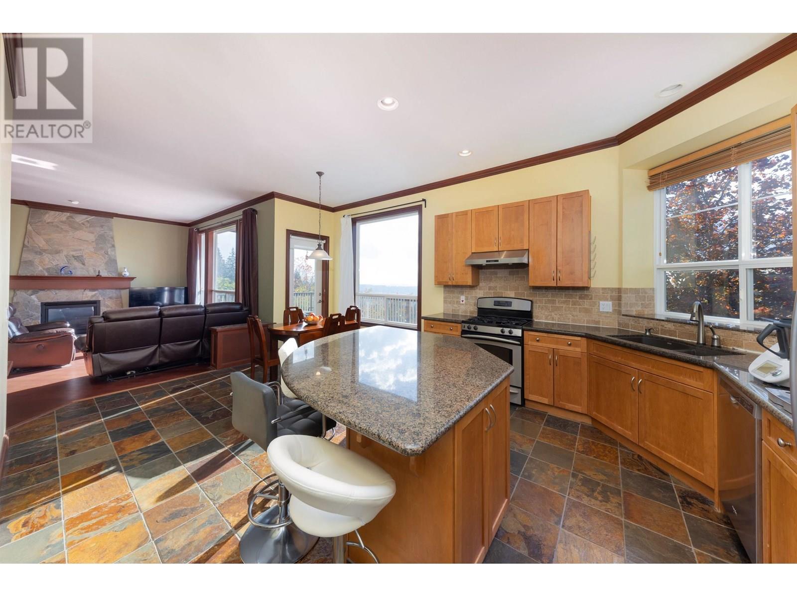 Photo 13 of 23 Fernway Drive, Port Moody BC