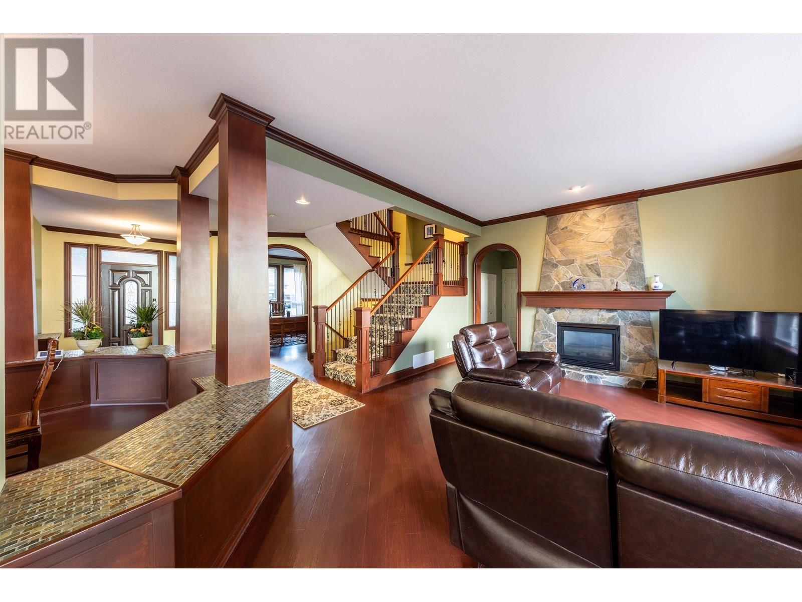 Photo 8 of 23 Fernway Drive, Port Moody BC