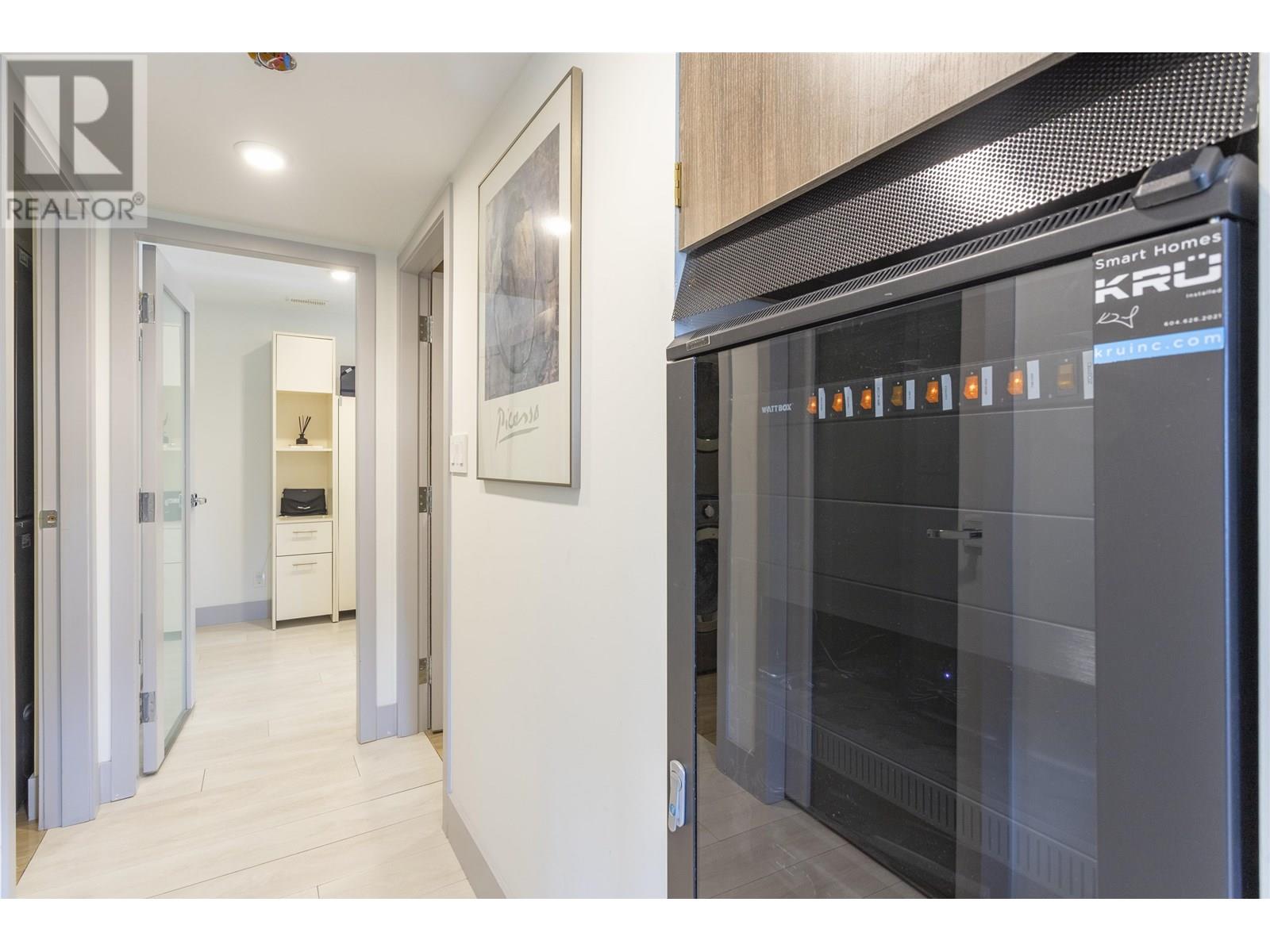 568 PALISADE DRIVE, North Vancouver