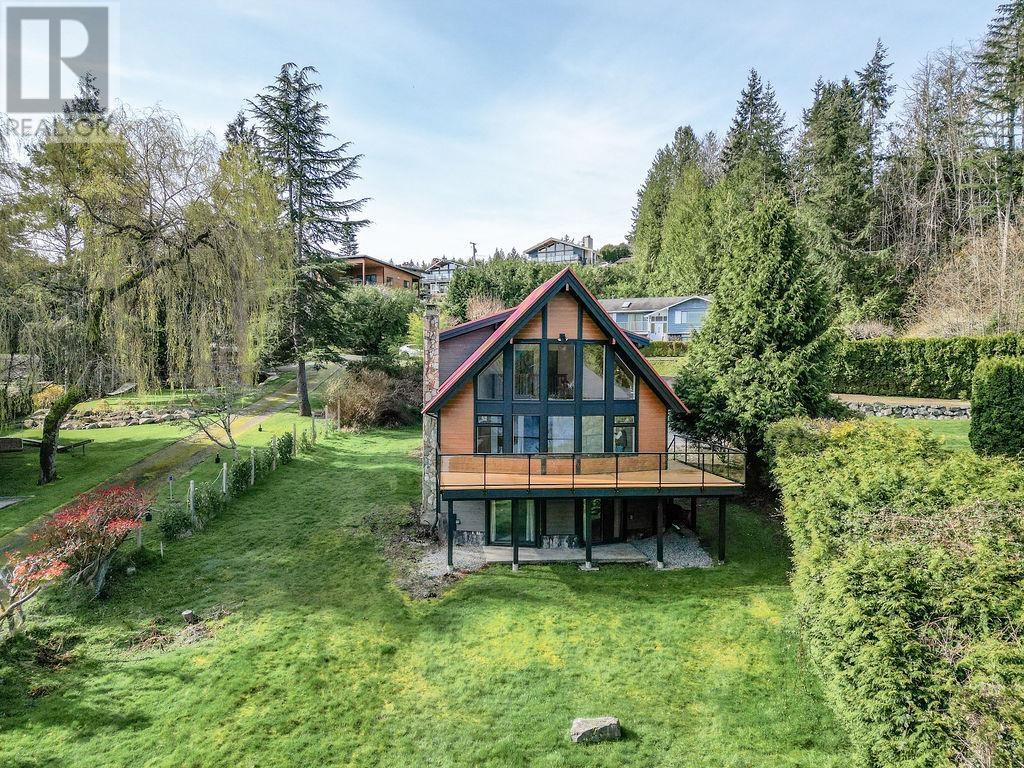 6176 SOUTH GALE AVENUE, Sechelt