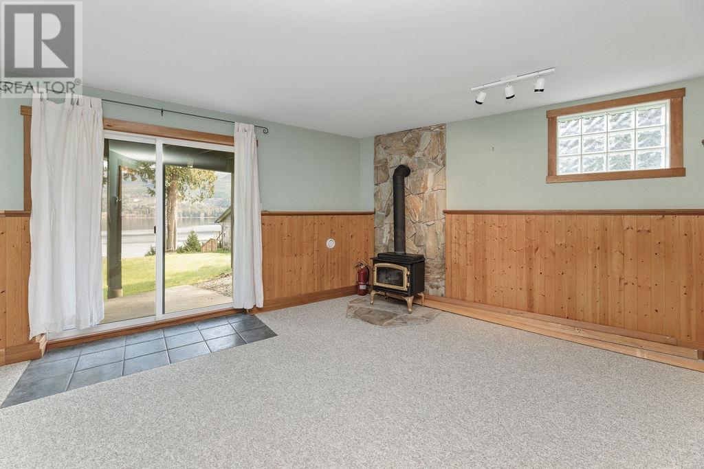 6176 SOUTH GALE AVENUE, Sechelt
