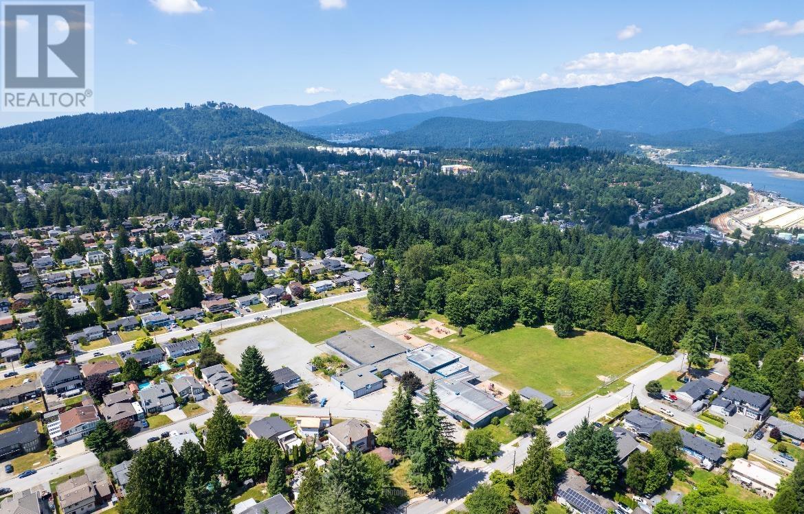 Photo 30 of 945 Lillian Street, Coquitlam BC