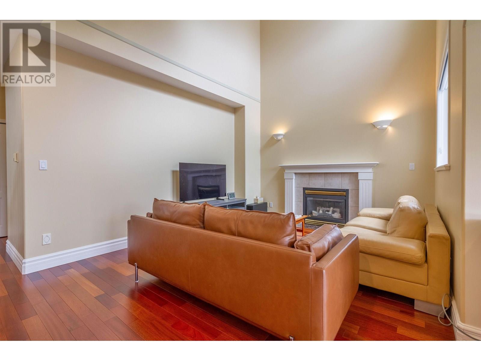 Photo 7 of 2115 Berkshire Crescent, Coquitlam BC