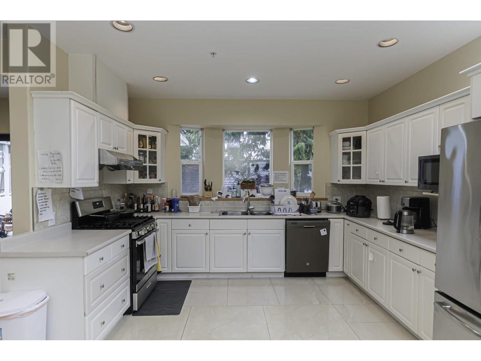 Photo 10 of 3456 W 36th Avenue, Vancouver BC