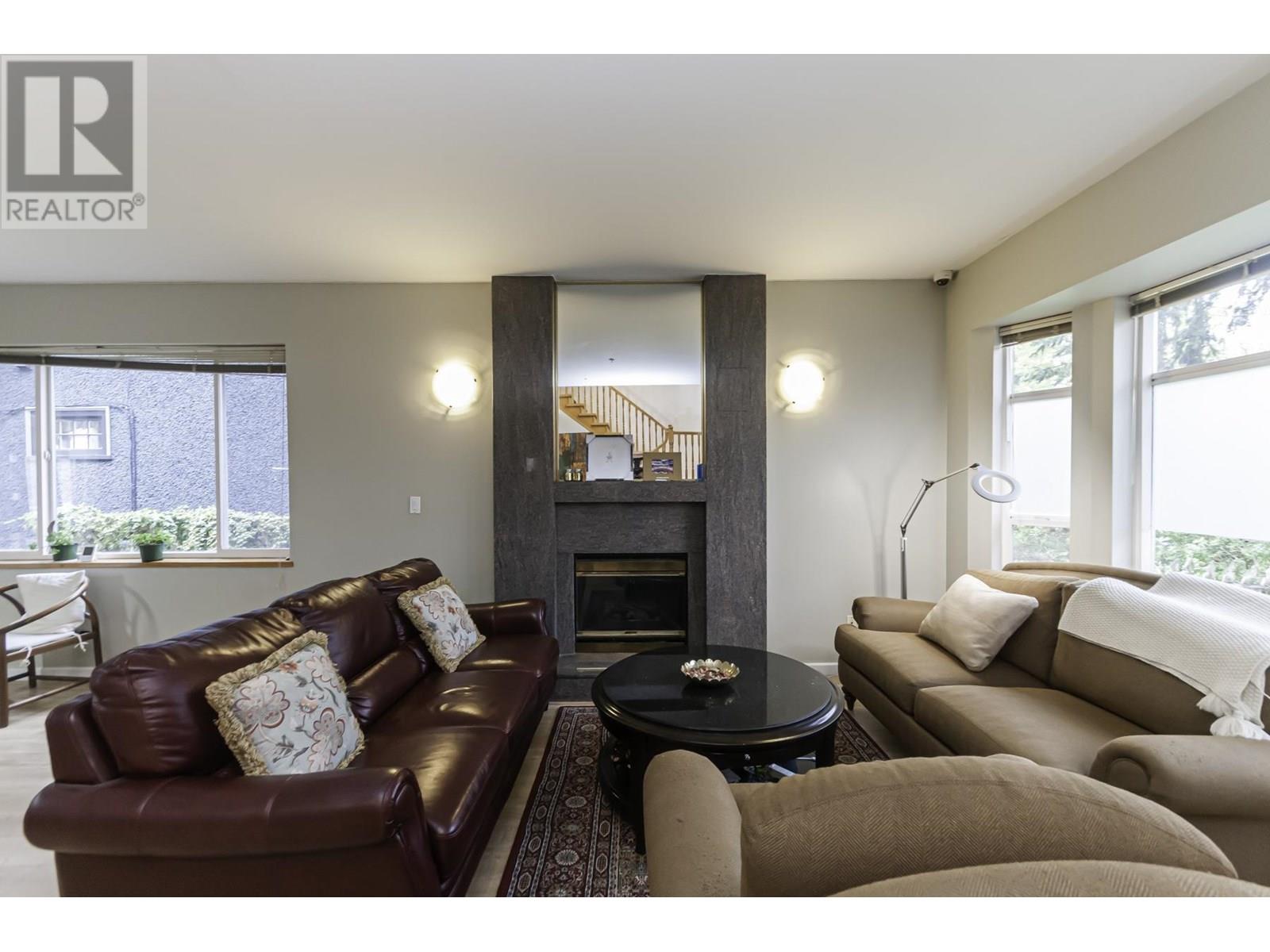 Photo 3 of 3456 W 36th Avenue, Vancouver BC