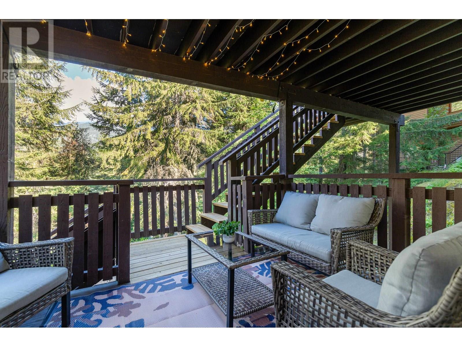 9167 EMERALD DRIVE, Whistler