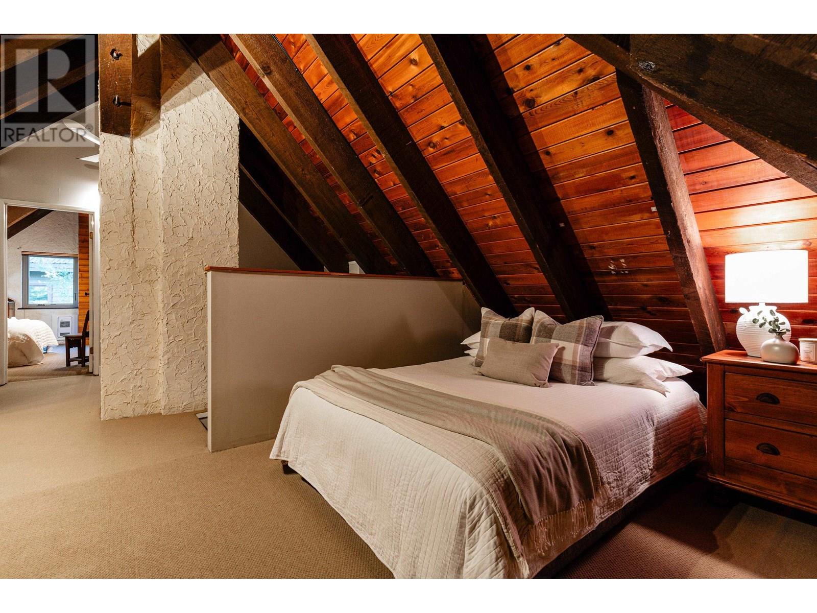 9167 EMERALD DRIVE, Whistler