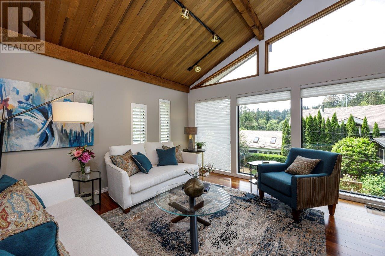 Photo 17 of 4588 Cliffmont Road, North Vancouver BC