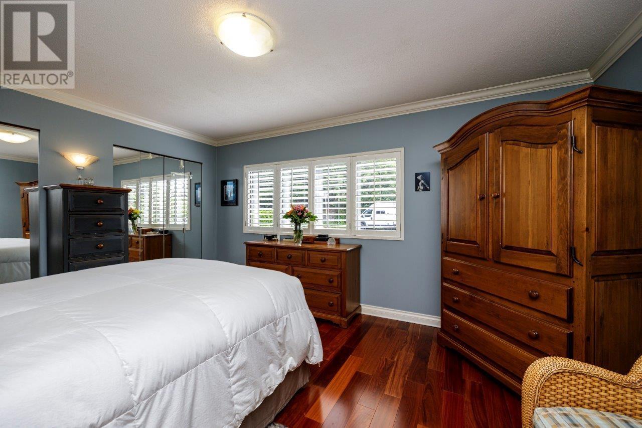 Photo 27 of 4588 Cliffmont Road, North Vancouver BC