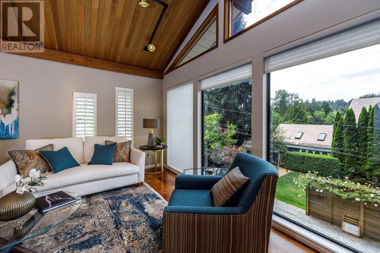 Photo 20 of 4588 Cliffmont Road, North Vancouver BC