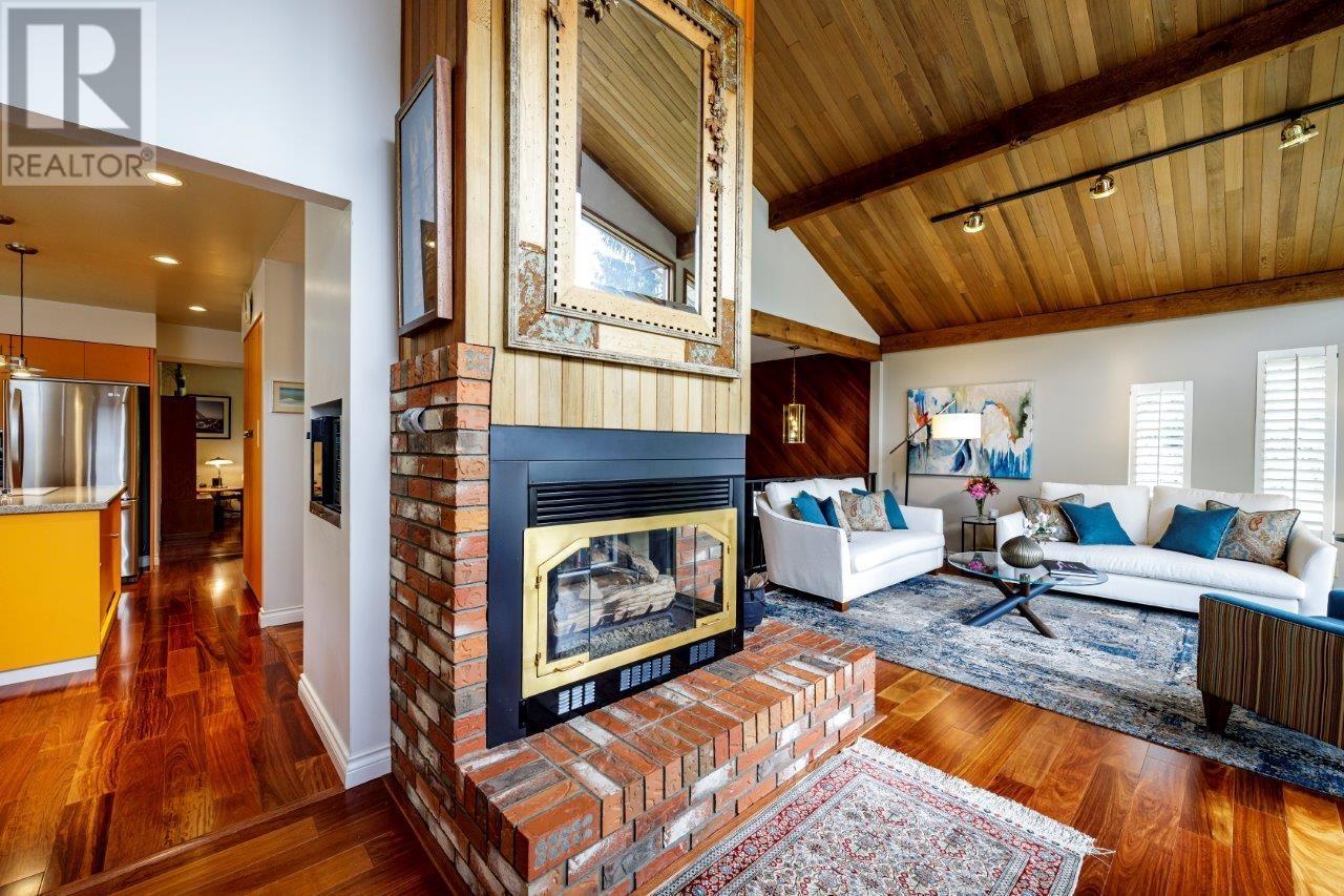 Photo 28 of 4588 Cliffmont Road, North Vancouver BC
