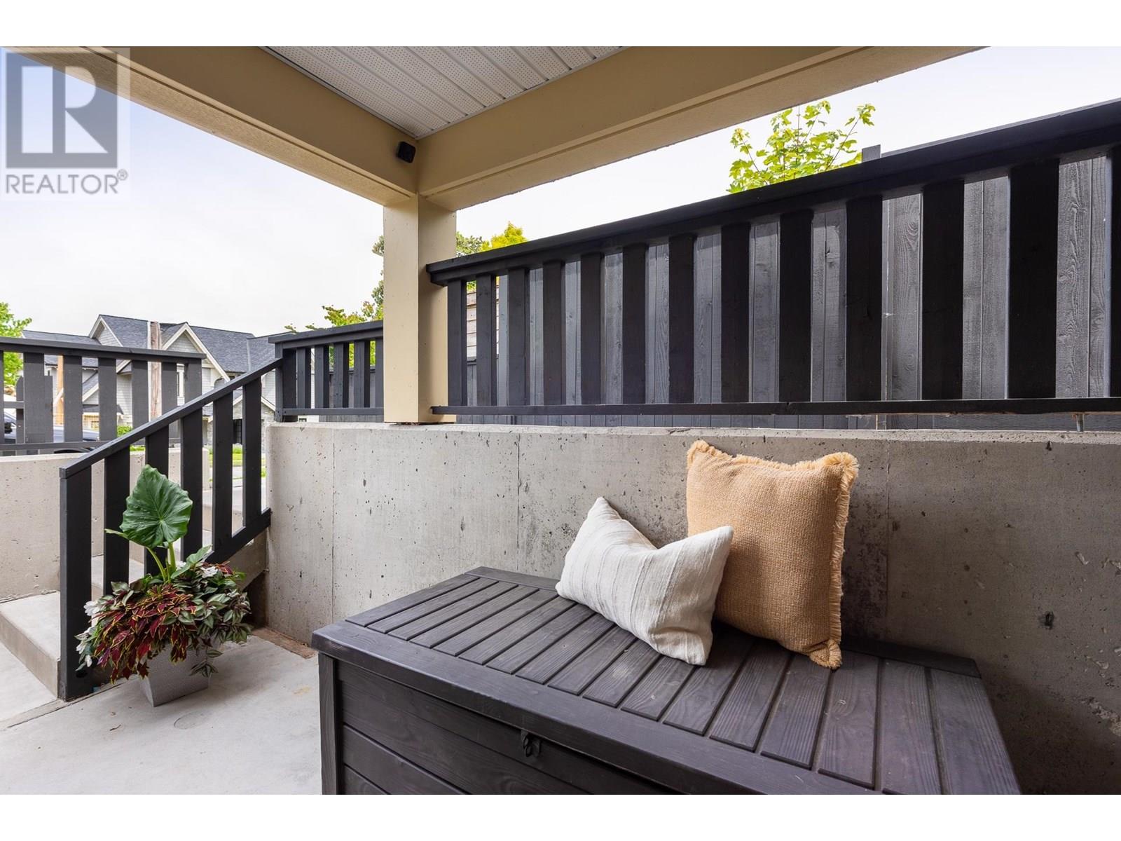 Photo 32 of 631 Second Street, New Westminster BC