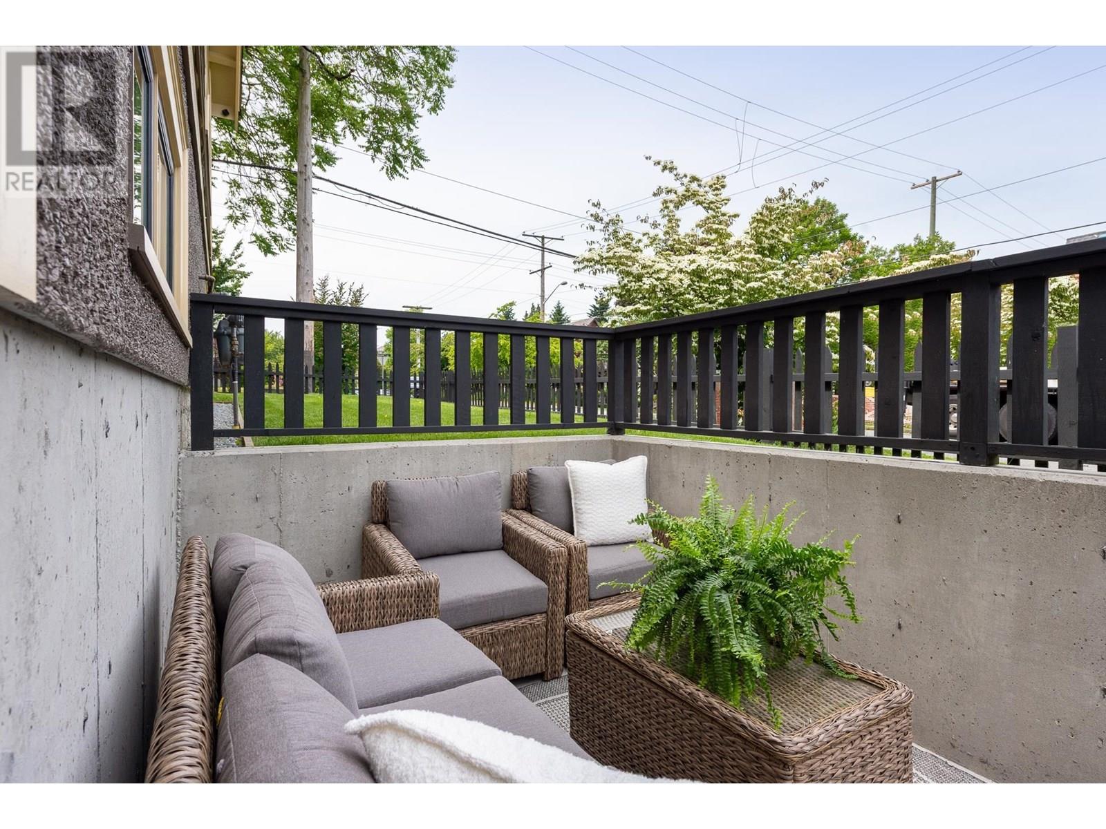 Photo 34 of 631 Second Street, New Westminster BC