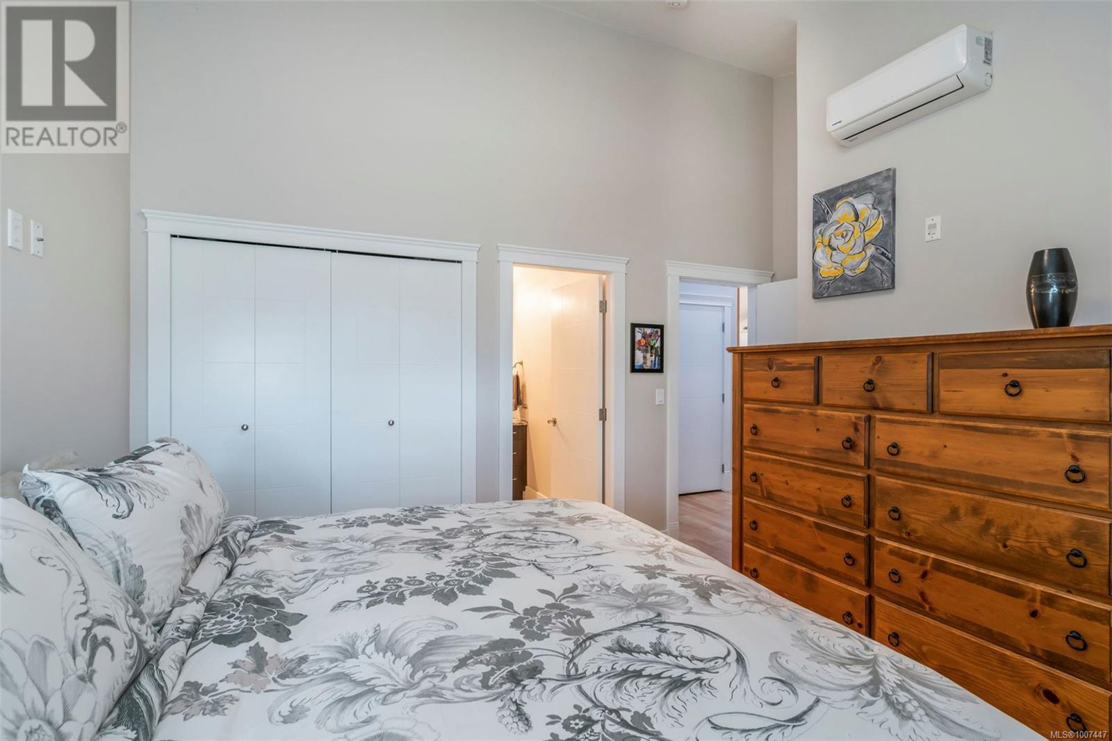 #202 679 TERMINAL AVE - 17