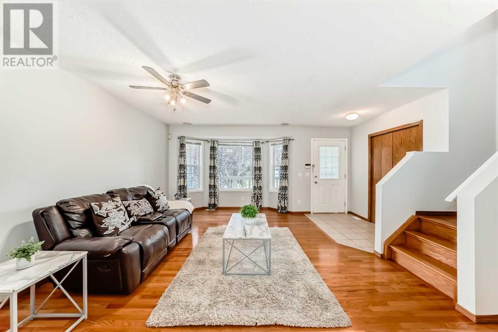 Single Family House for Sale in  Country Hills Way NW Country Hills Calgary 