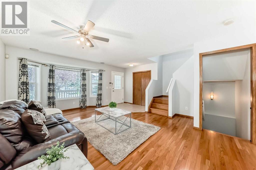 Single Family House for Sale in  Country Hills Way NW Country Hills Calgary 
