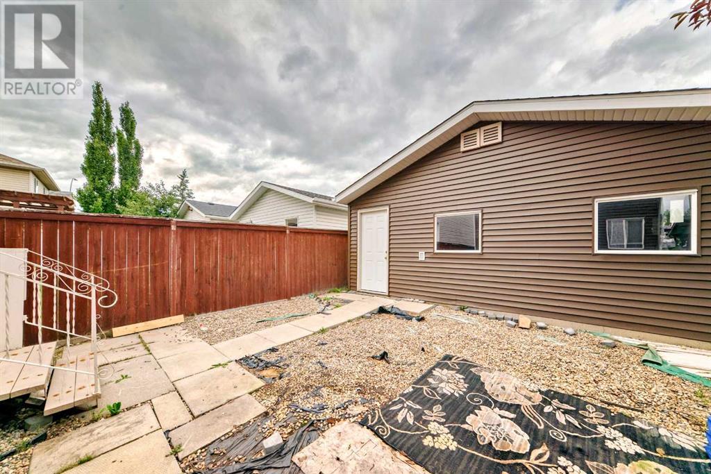 Single Family House for Sale in  Country Hills Way NW Country Hills Calgary 