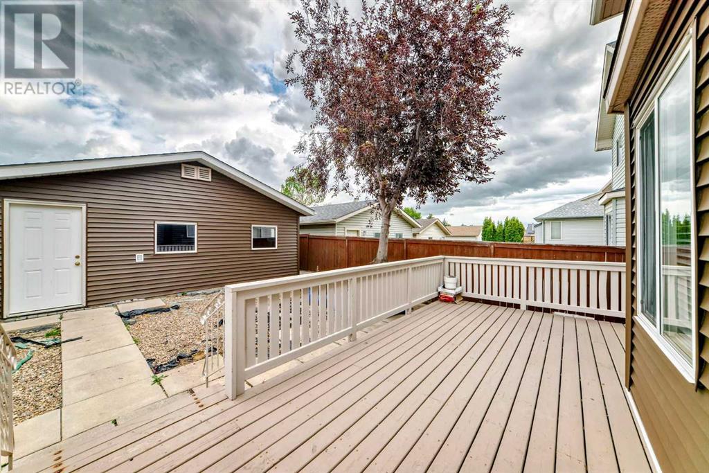 Single Family House for Sale in  Country Hills Way NW Country Hills Calgary 