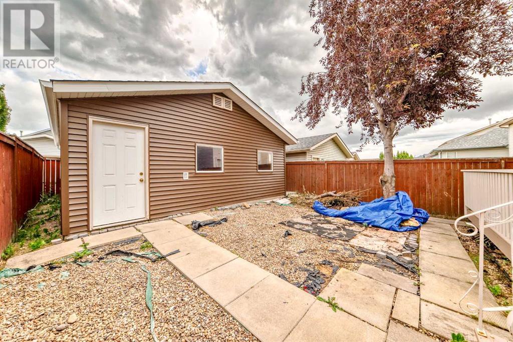 Single Family House for Sale in  Country Hills Way NW Country Hills Calgary 