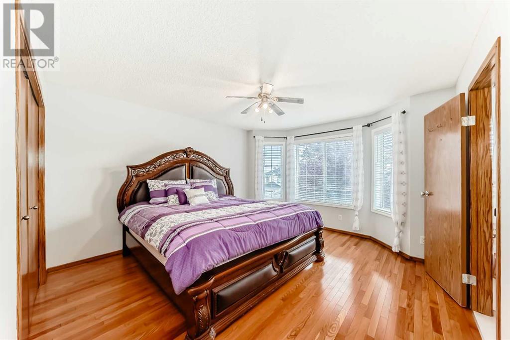 Single Family House for Sale in  Country Hills Way NW Country Hills Calgary 