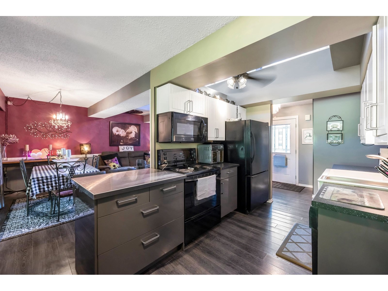 Photo 13 of 3741 207 B Street, Langley BC