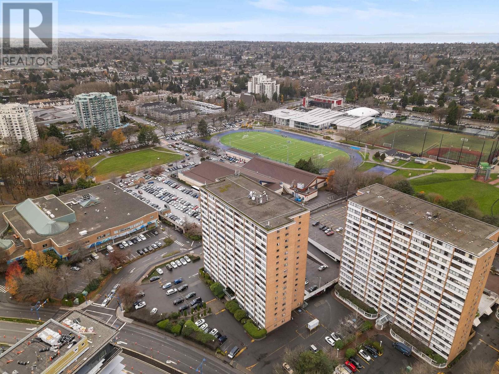 Photo 8 of 808 6651 Minoru Boulevard, Richmond BC