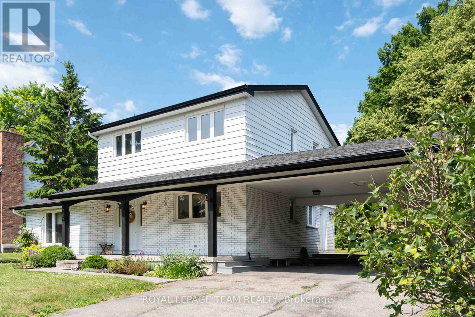 Photo 12 of 207 Curry Street, North Grenville ON