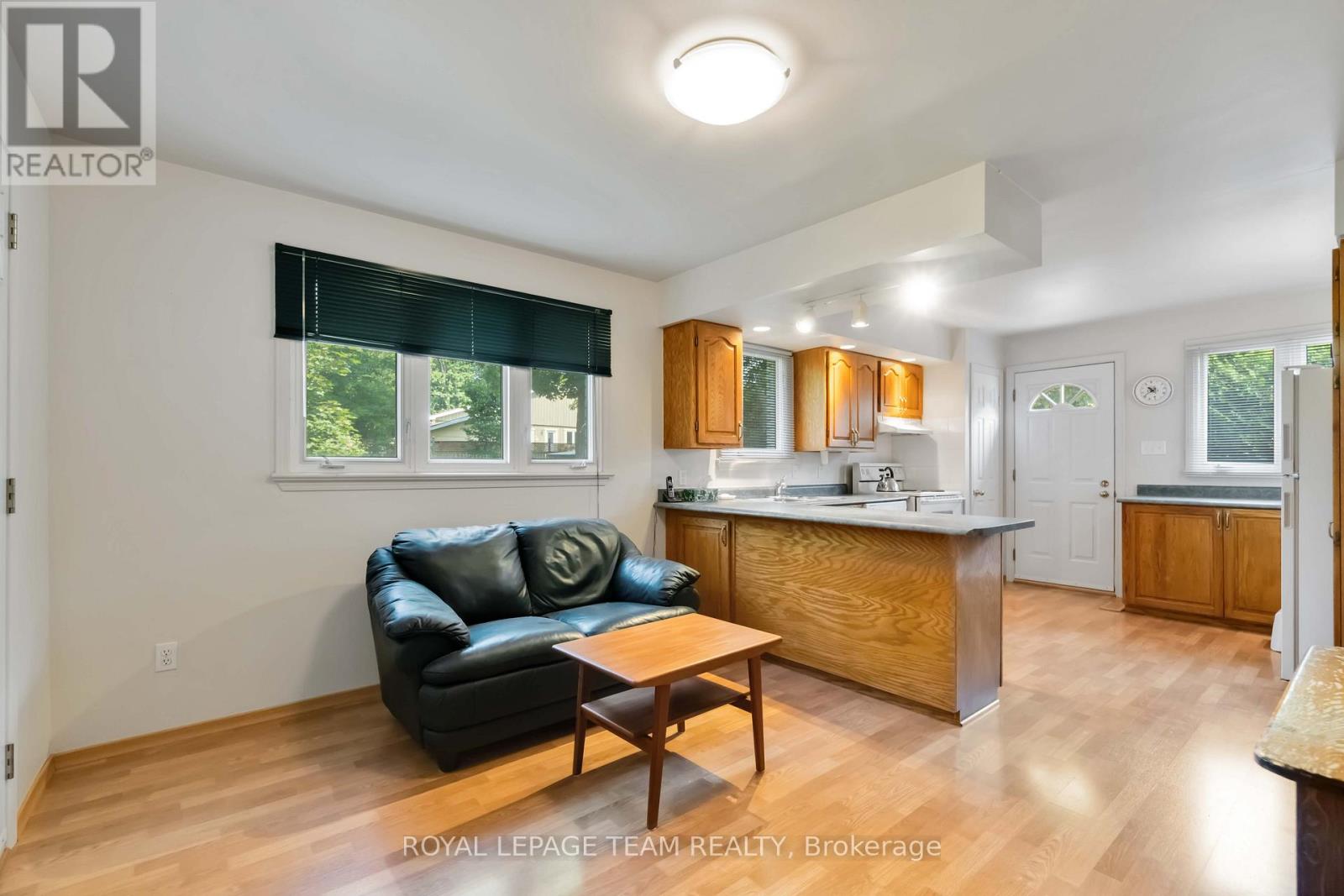 Photo 15 of 207 Curry Street, North Grenville ON