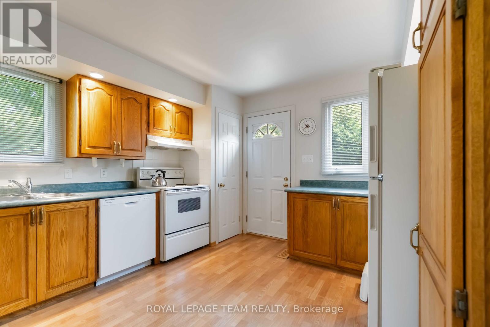 Photo 28 of 207 Curry Street, North Grenville ON