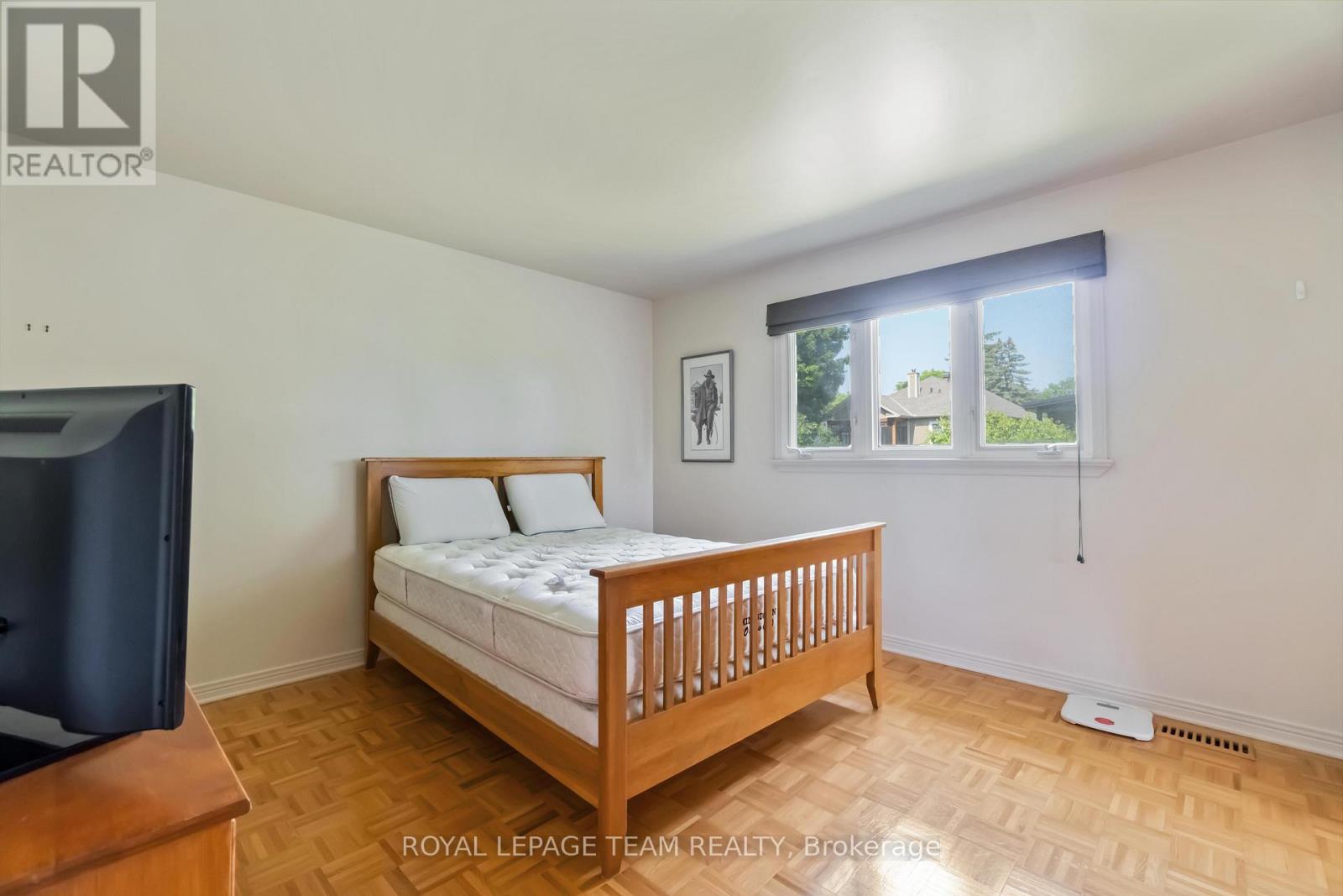 Photo 14 of 207 Curry Street, North Grenville ON