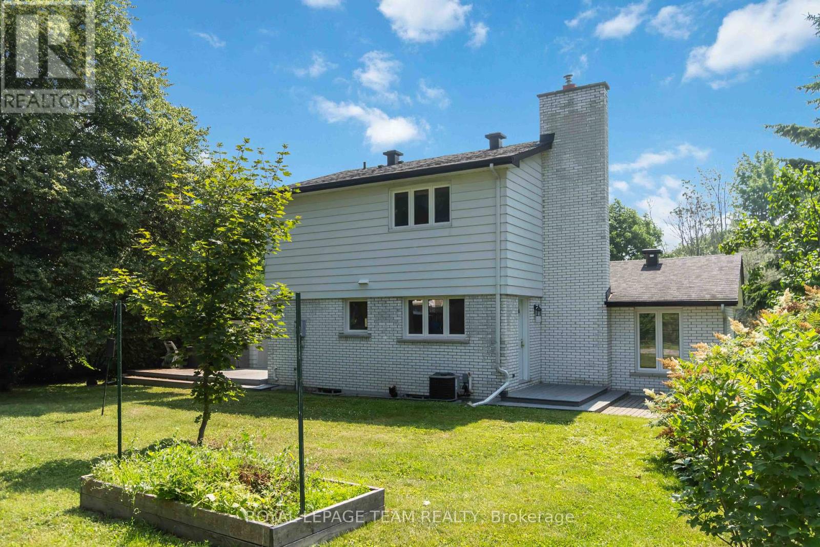 Photo 3 of 207 Curry Street, North Grenville ON