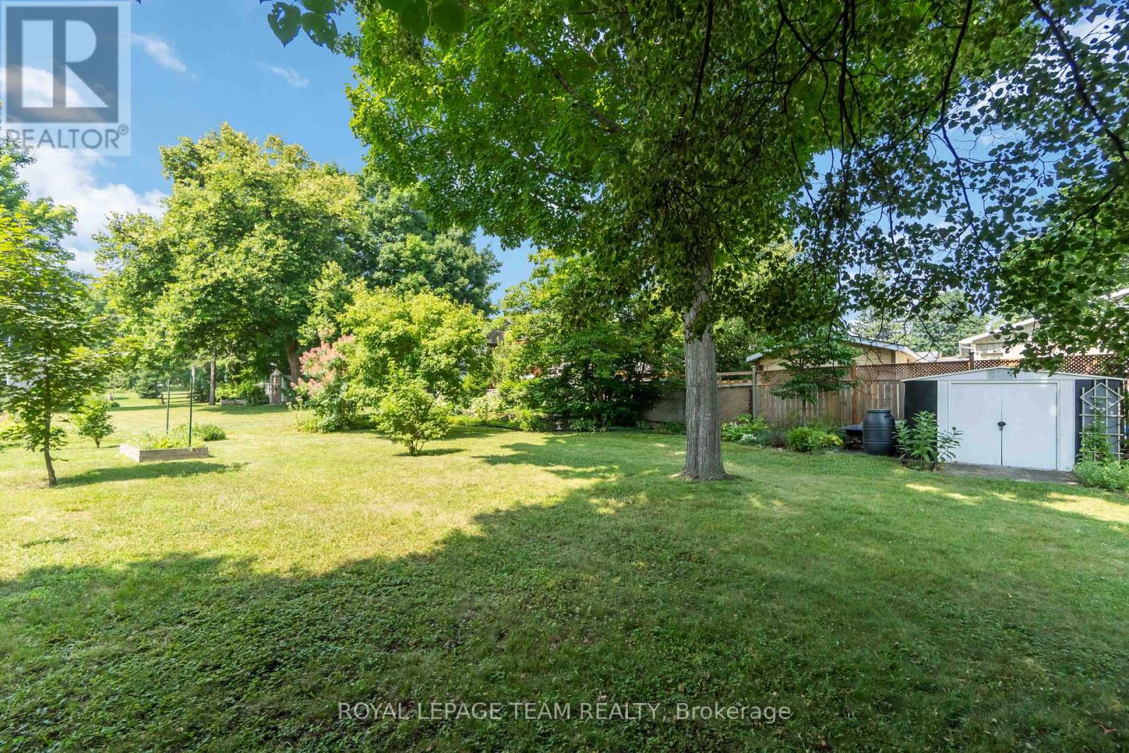Photo 5 of 207 Curry Street, North Grenville ON