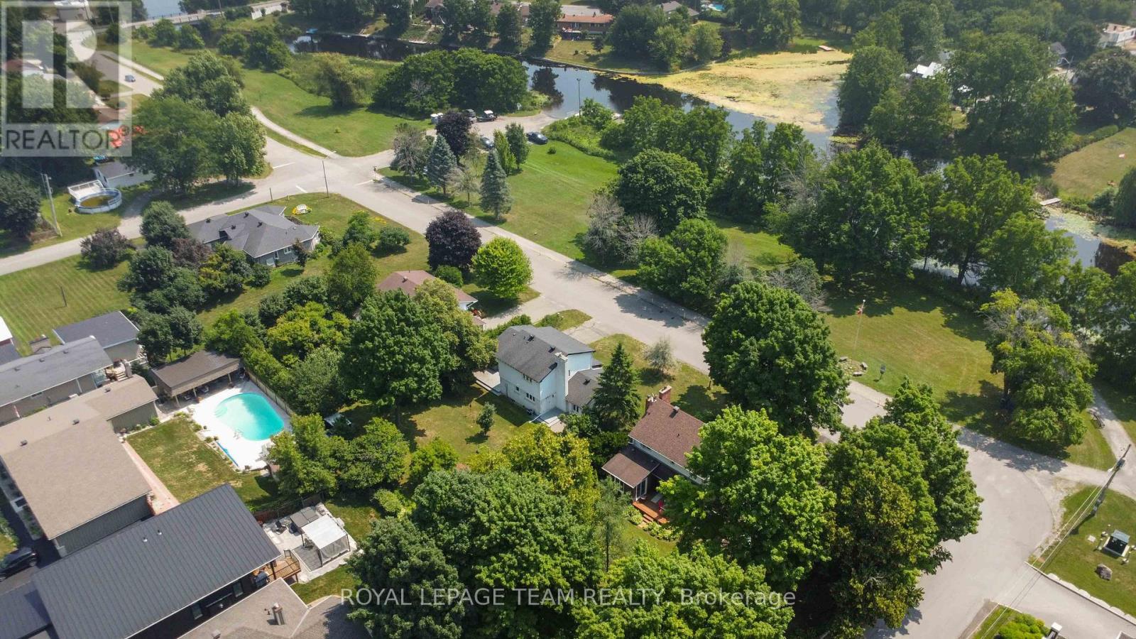 Photo 9 of 207 Curry Street, North Grenville ON