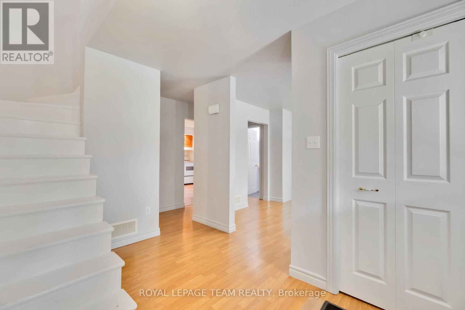 Photo 35 of 207 Curry Street, North Grenville ON