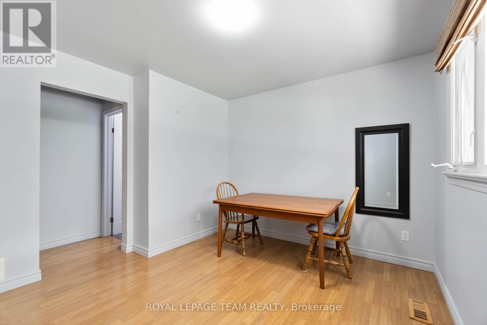 Photo 4 of 207 Curry Street, North Grenville ON