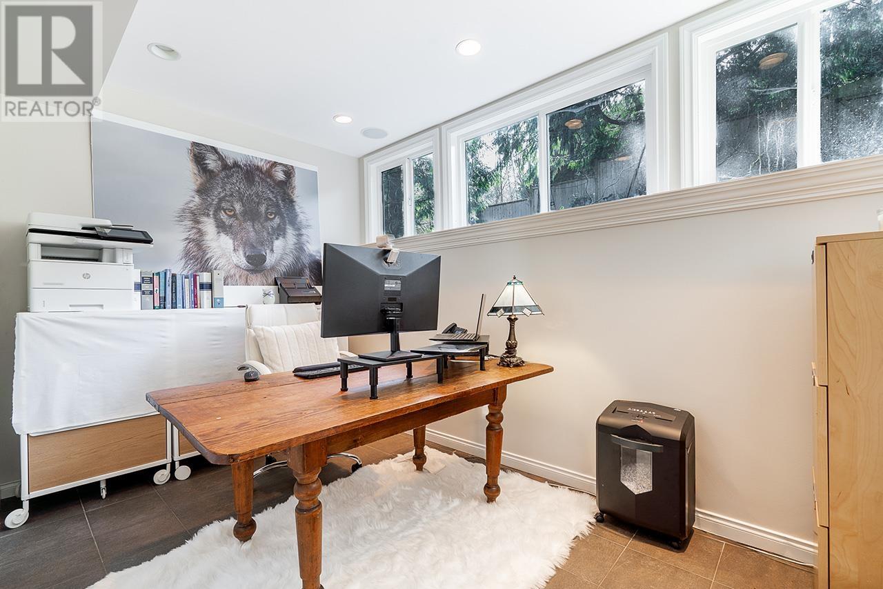 Photo 19 of 3345 Viewmount Drive, Port Moody BC