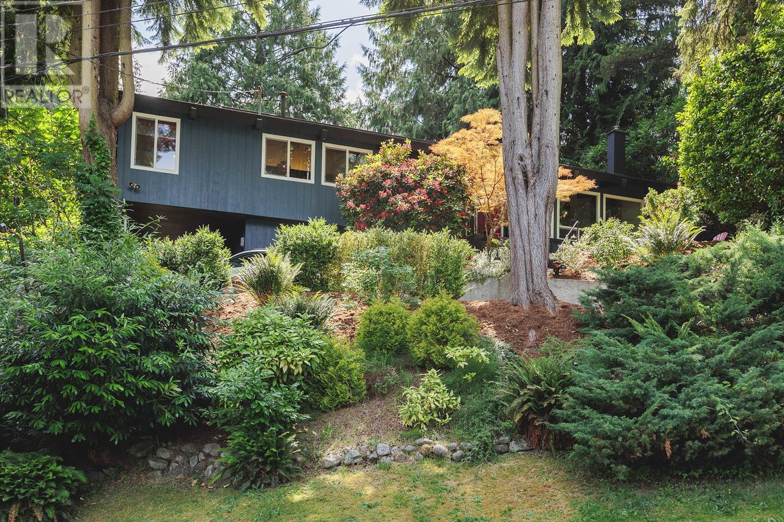 Photo 39 of 3345 Viewmount Drive, Port Moody BC