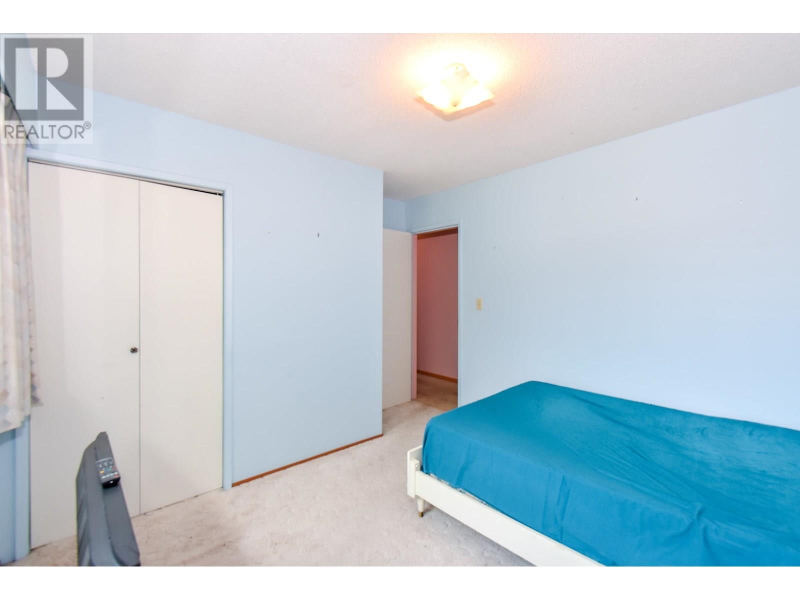 Photo 4 of 5421 5 B Avenue, Delta BC
