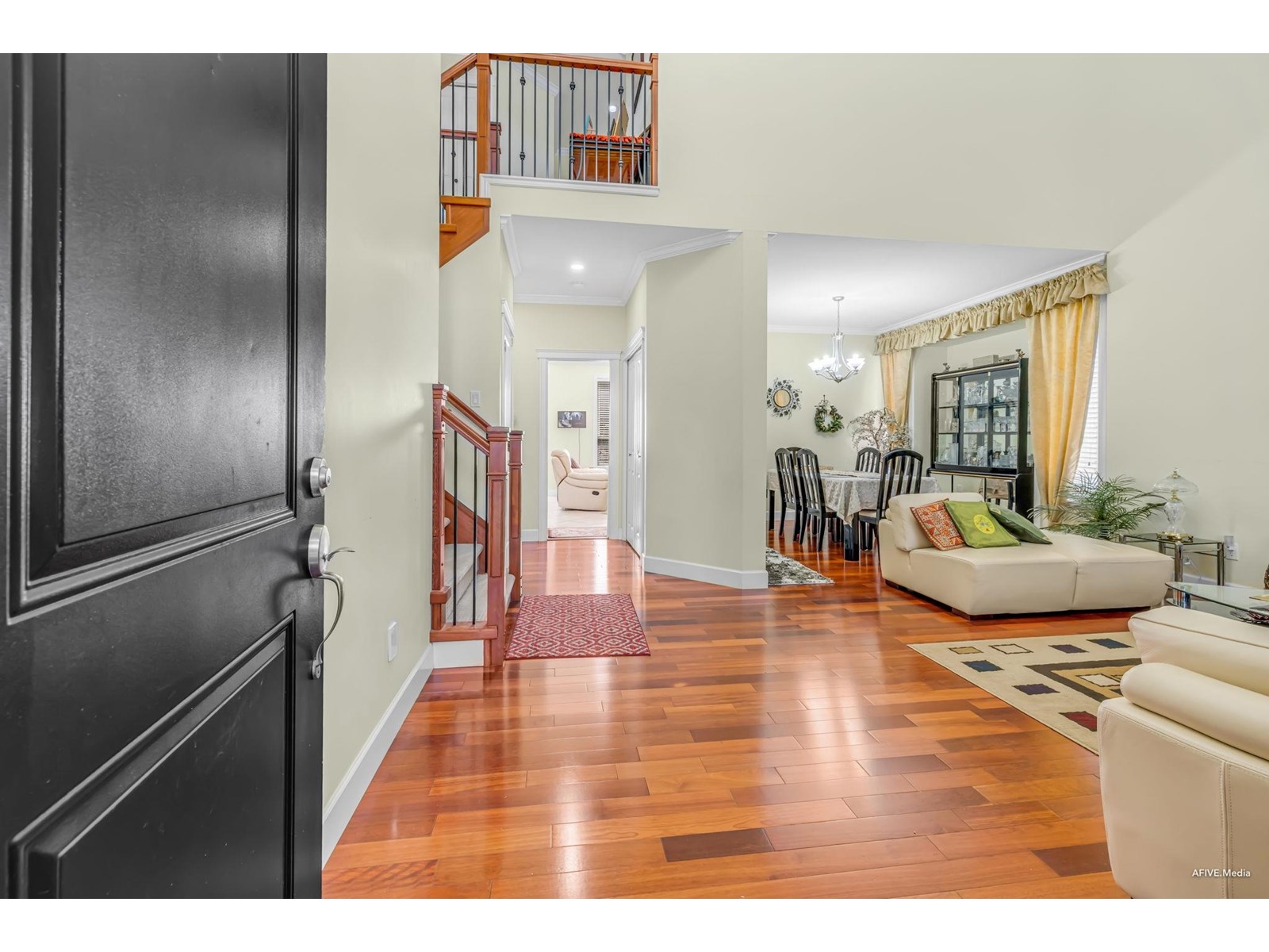 Photo 3 of 14658 76 B Avenue, Surrey BC