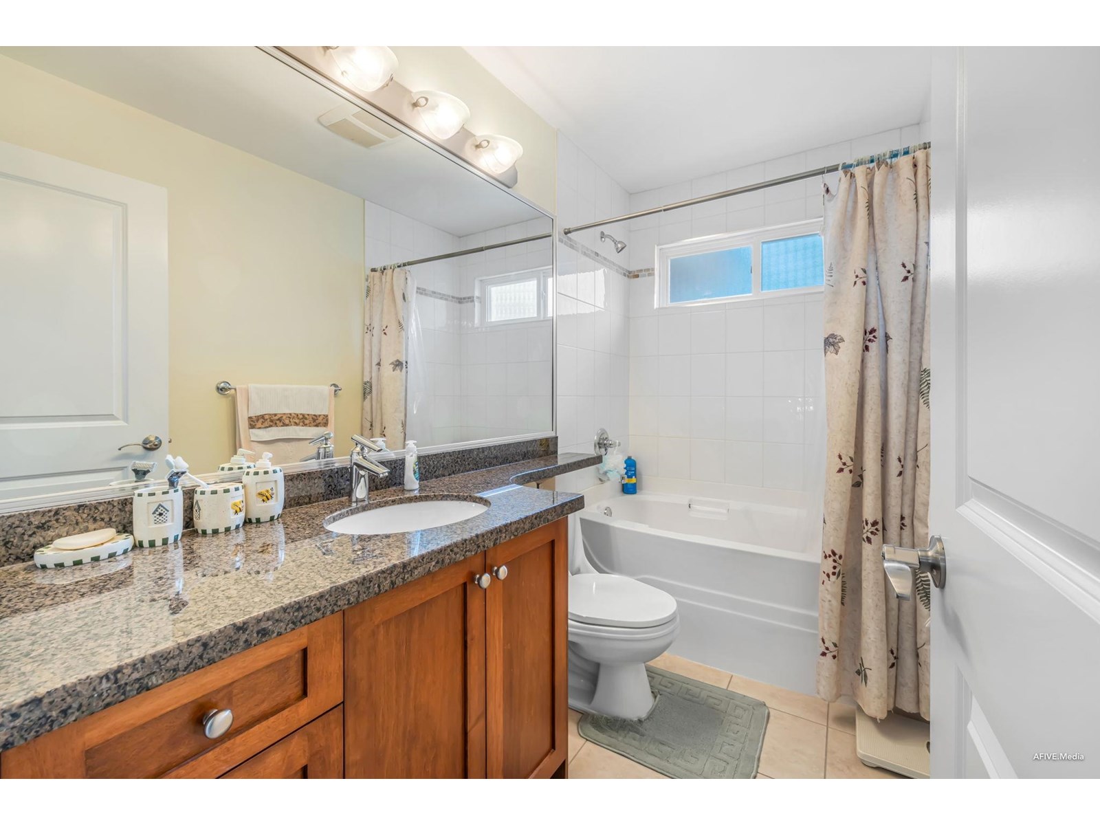 Photo 23 of 14658 76 B Avenue, Surrey BC