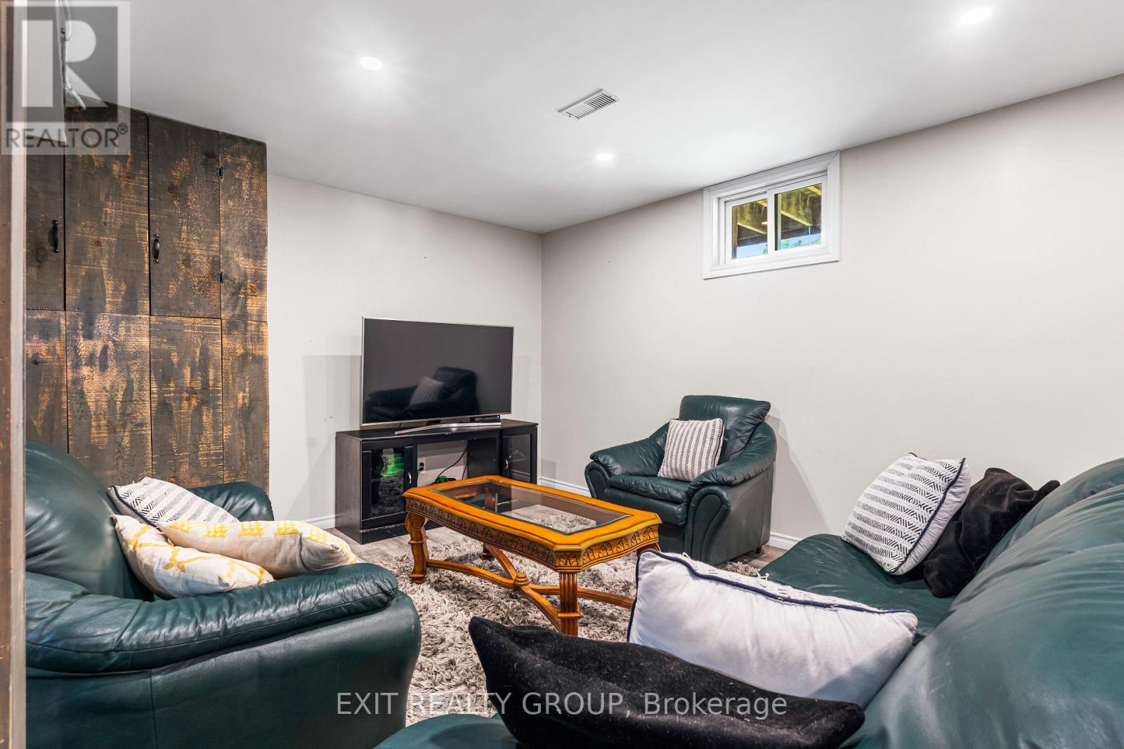 Photo 25 of 190 Golf Course Road, Quinte West ON