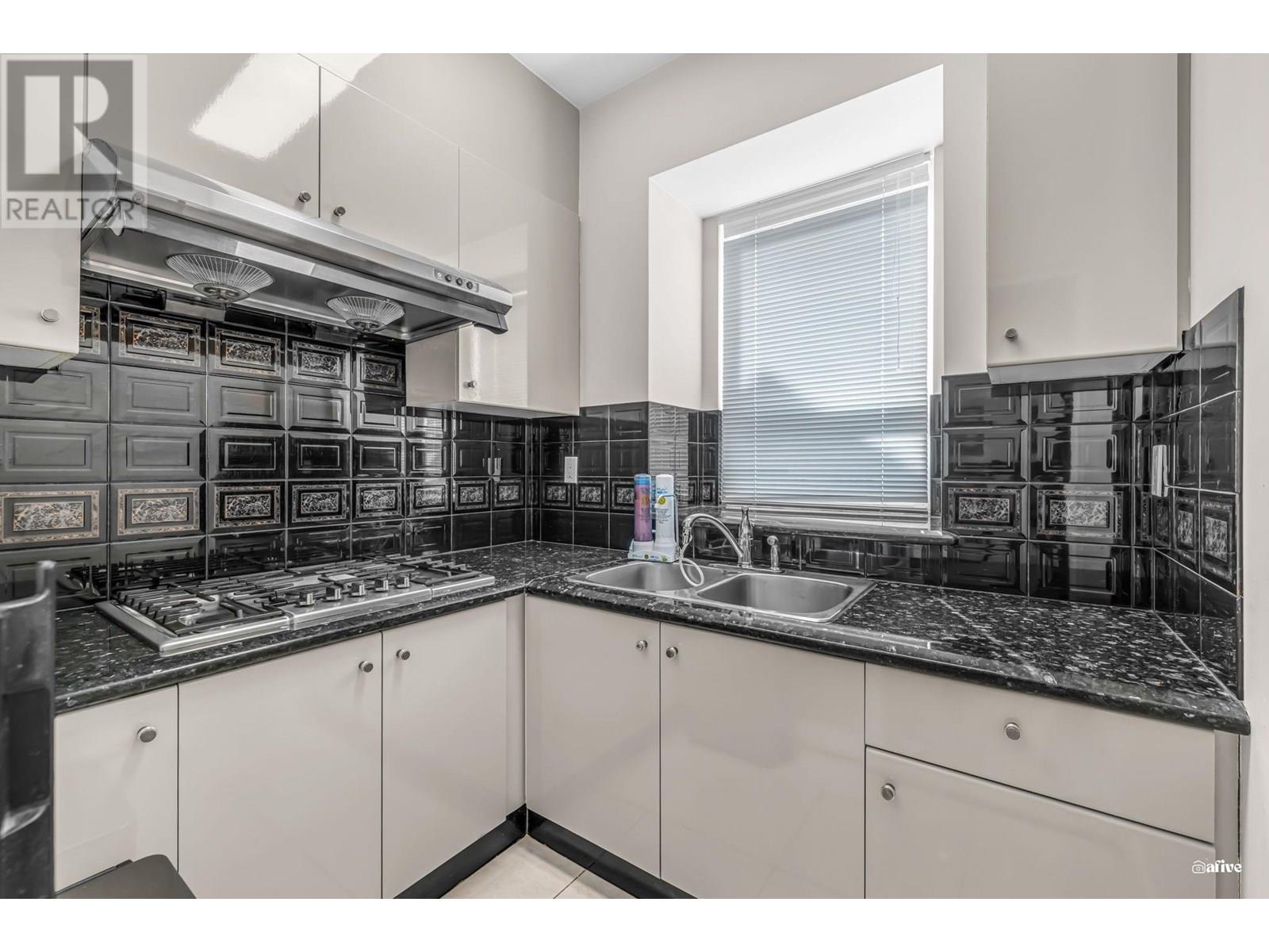Photo 30 of 1463 W 57th Street, Vancouver BC