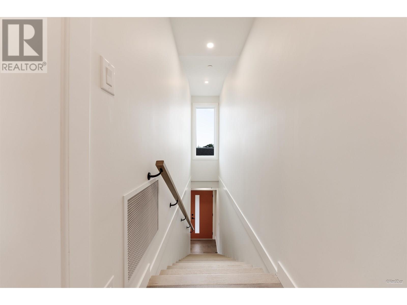 203 5092 SLOCAN STREET, Vancouver