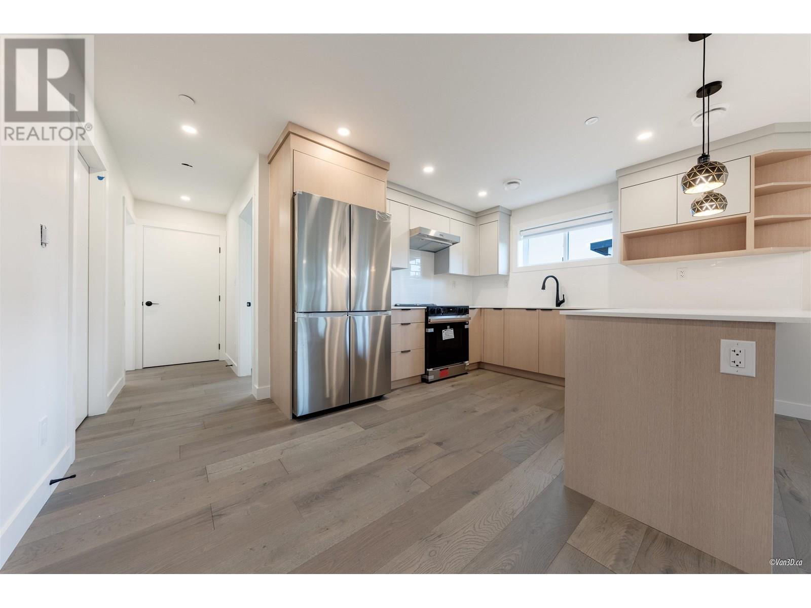 203 5092 SLOCAN STREET, Vancouver