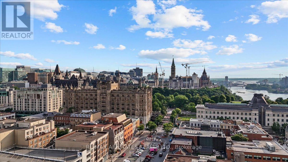 Photo 1 of 1003 90 George Street, Ottawa ON